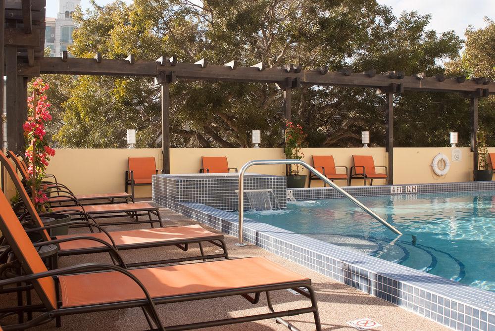 Courtyard Miami Coral Gables Hotel Buitenkant foto