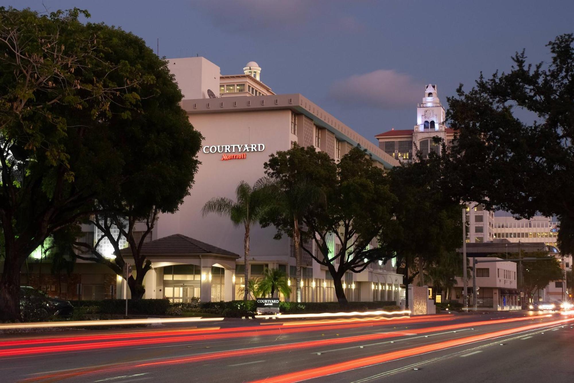 Courtyard Miami Coral Gables Hotel Buitenkant foto